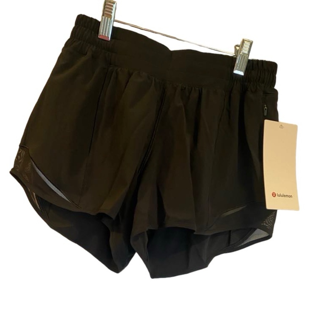 35. NWT Lululemon hotty hot shorts Size 6